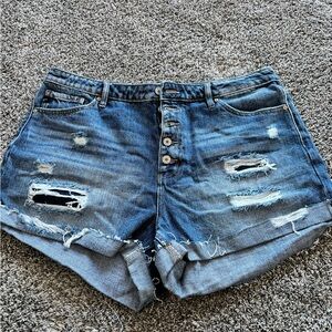 KanCan button fly shorts